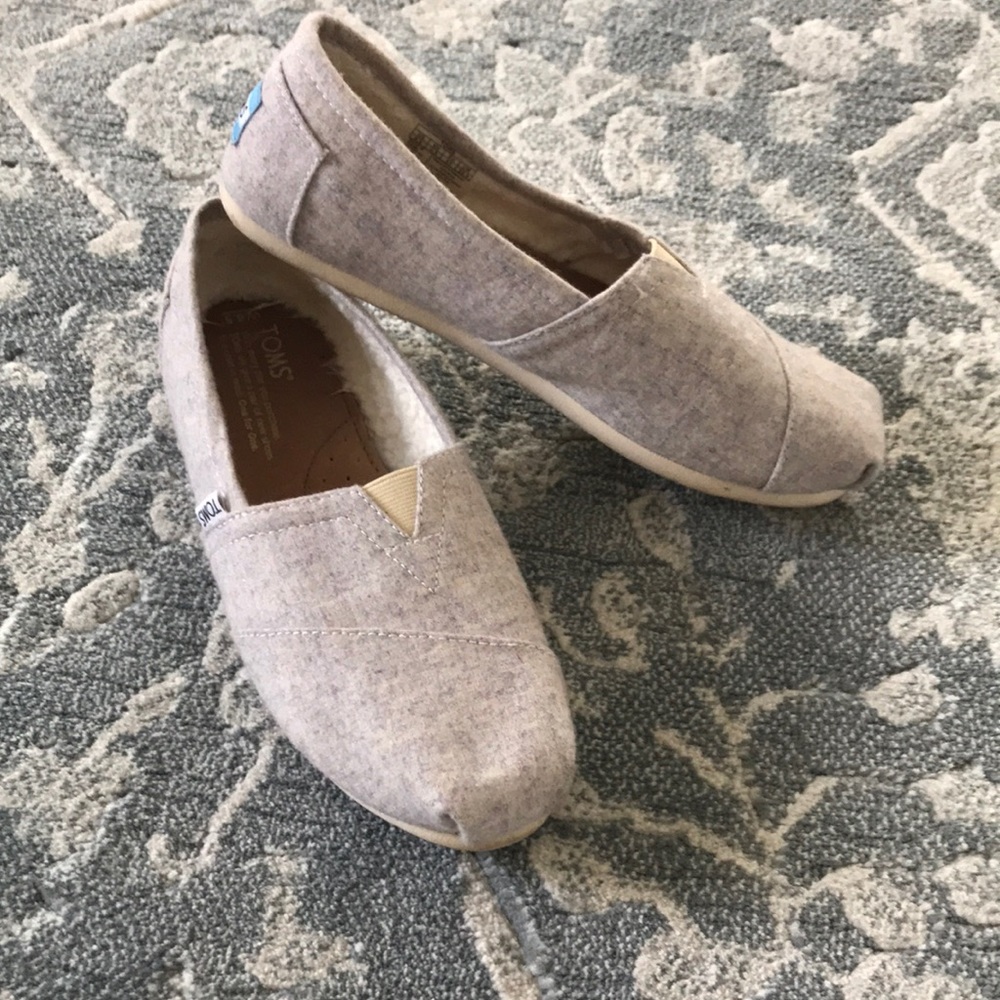 Toms